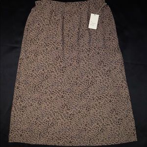 NEVER BEEN WORN Animal Print Midi Skirt